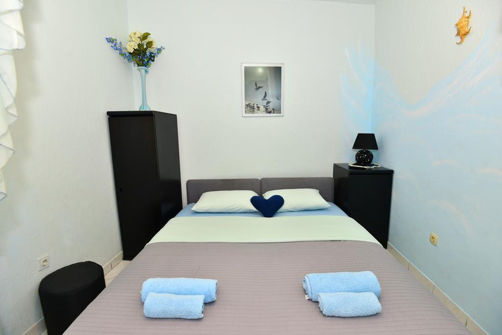 Apartments Veky 3 Σπλιτ Εξωτερικό φωτογραφία